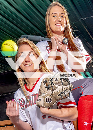 Splendora_Caleigh Millican, Gracie Bumpurs-2