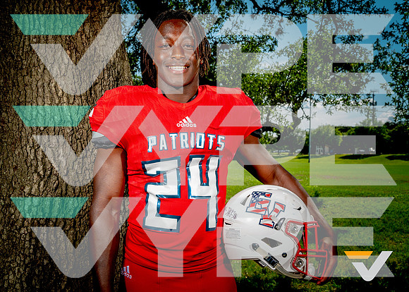 EAST_VIEW_FB_Isaiah Quinton-Jackson_76-(BCC)