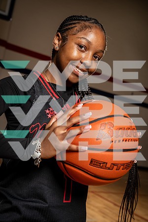MACARTHUR_GBB_04398-(COLLIER)