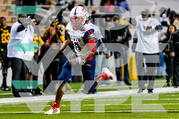 13-DAVIS_FB__Demarcus Barlow jr.-(BCC)