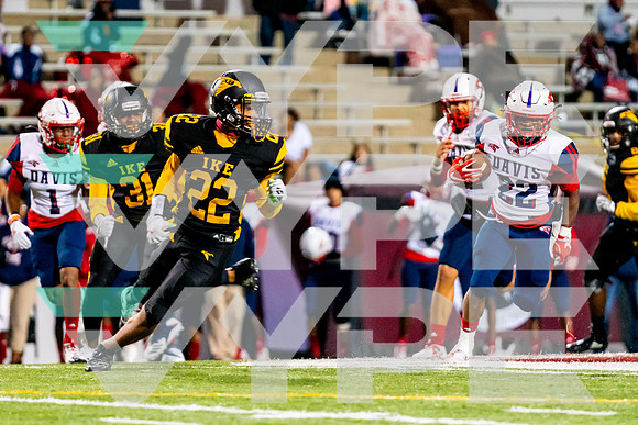 33-DAVIS_IKE_FB__Kenneth Walker-(BCC)