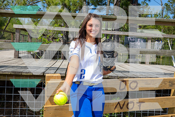 HAMSHIRE-FANNETT_SFBL_Lilly Sims_04-(LILYCOX)