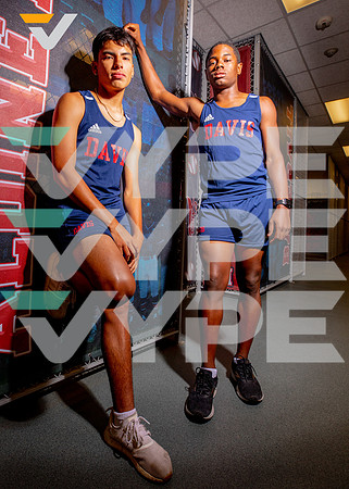 DAVIS_XC_TEAM__102-(LC)_print