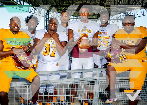 BEAUMONT_UNITED_FB_TEAM__96-(BCC)