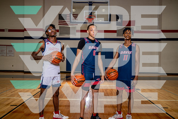 DAVIS_BB_Cornelius Bibbs, Donald Johnson Jr, Jeffery Moore_157-()
