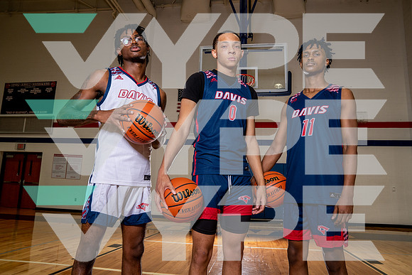 DAVIS_BB_Cornelius Bibbs, Donald Johnson Jr, Jeffery Moore_160-()
