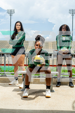 LCM_VB_Alyssa Ammons, Ariah Washington, Trinity Williams_114-(BCC)
