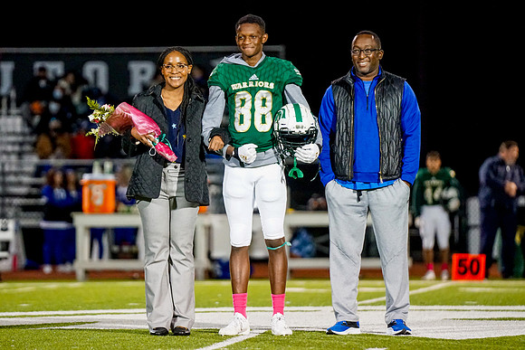 07-TWCA_FB_SENIOR NIGHT_-()