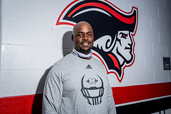 GCM_FB_COACH__216-(BCC)