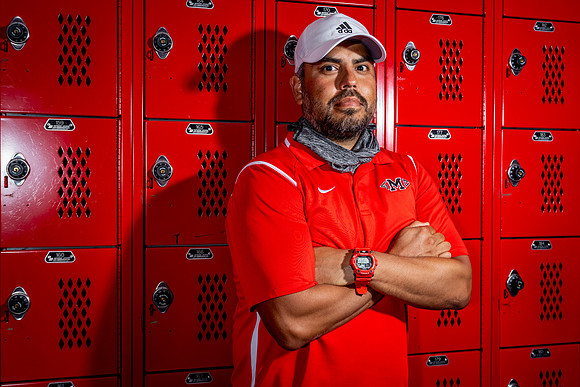 GCM_XC_COACH__214-(BCC)