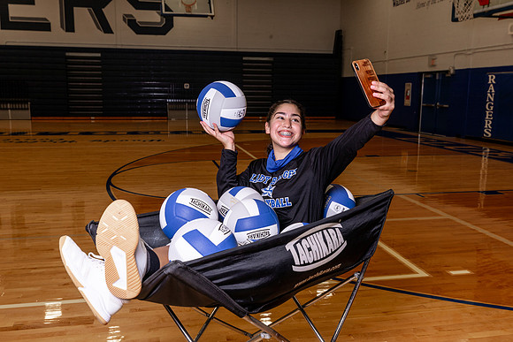 STERLING_VB_Giselle Cantu_44-(LILYCOX)