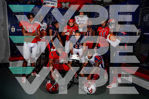 DAVIS_FB_TEAM__43-(BCC)