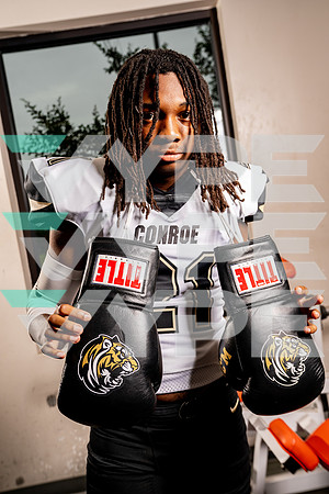 CONROE_FB_Jaden Williams_1012-(BCC)