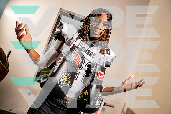 CONROE_FB_Jaden Williams_1013-(BCC)