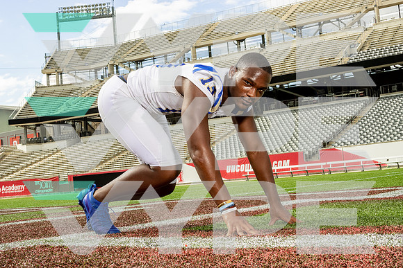 ELKINS_FB_Andre Pittman_1759-(LIVRAYMOND)