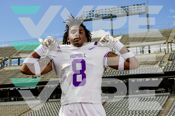 HUMBLE_FB_Damien Madkins_1690-(LIVRAYMOND)