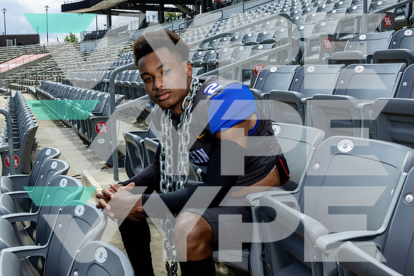 KLEIN_FB_Jaylen LeDet_1519-(LIVRAYMOND)
