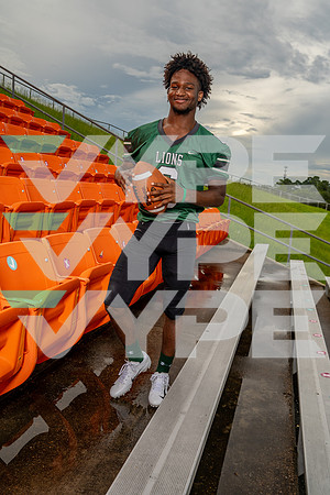 LIVINGSTON_FB_Julian Gardner_1219-(BCC)