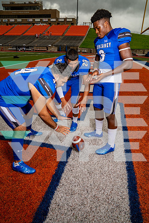 NEW_CANEY_FB_TEAM__910-(BCC)
