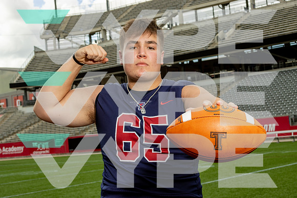 TOMPKINS_FB_Ethan Vazquez_1871-(LIVRAYMOND)