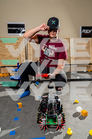 LEGACY_ROBOTICS_Caden Auger_DSC04813-(BCC)