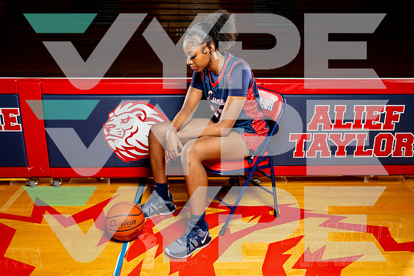 TAYLOR_GBB-(COLLIER)-00080