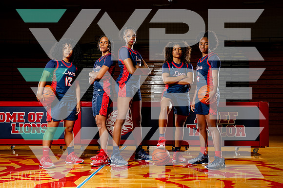 TAYLOR_GBB-(COLLIER)-00012