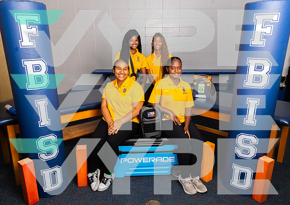 ELKINS_ATHLETIC_TRAINING_1100-(BROWN)