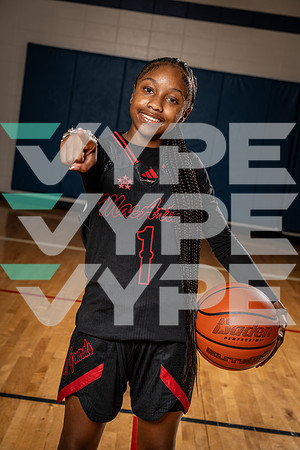 MACARTHUR_GBB_04377-(COLLIER)