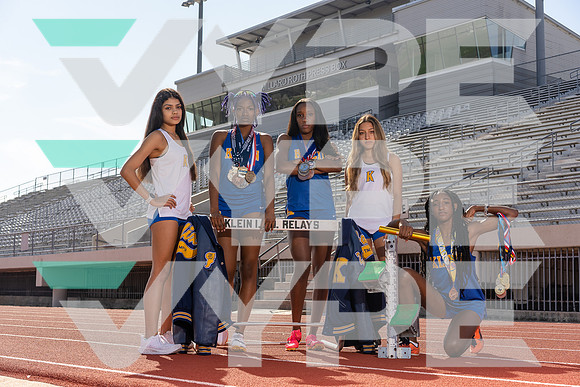KLEIN HIGH_TNF_Chikere Nwachuku, Daniela Mendez, India Alix, Katy Koonts, Madison Walker-(HARTOJO)-3
