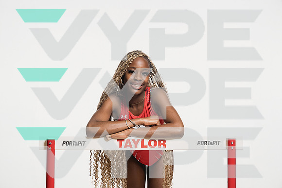 TAYLOR_TF-(COLLIER)-00442