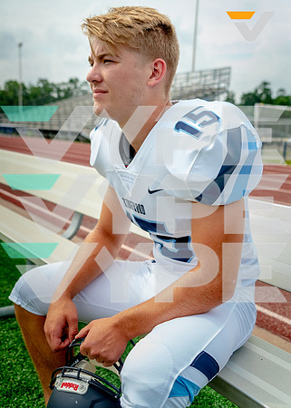 KINGWOOD_FB_Cade Burgess_6-(JK)