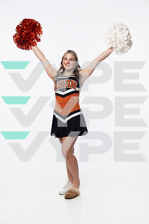 SNY01682_ALVIN_CHEER-(COLLIER)