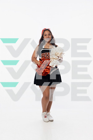 SNY01698_ALVIN_CHEER-(COLLIER)