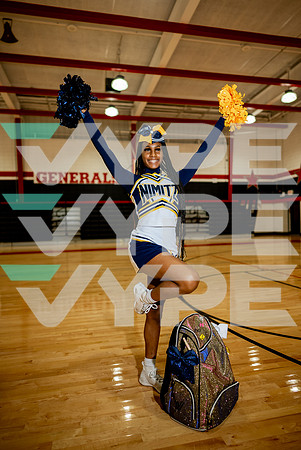 NIMITZ_CHEER_00580-(DRISKILL)