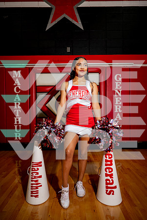 MACARTHUR_CHEER_00374-(DRISKILL)