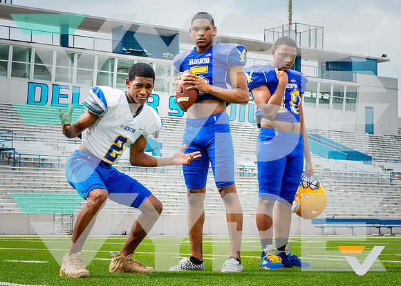 WASHINGTON_FB_TEAM_390-(JP)