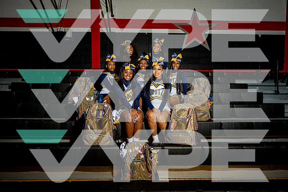 NIMITZ_CHEER_00561-(DRISKILL)
