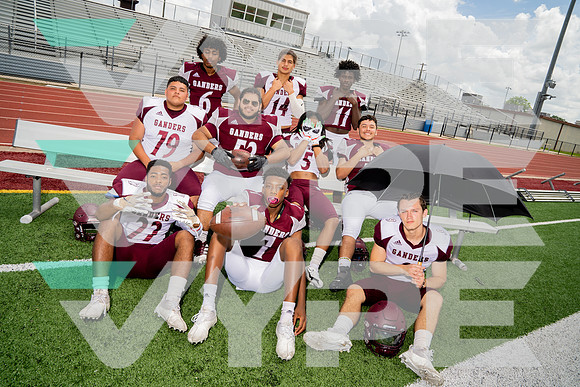 LEE_FB_Carlos Zamarripa, Dominic Medina, Ehret Calloway, Harold Gibson, Josh Huerta, Josiah Jospeh, Kevin Ortiz, LeVay Duncan, Wanyae Barnes_00971-(BCC)