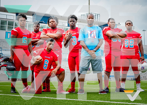 MADISON_FB_TEAM_368-(JP)