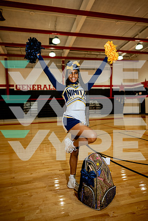 NIMITZ_CHEER_00579-(DRISKILL)