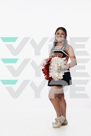 SNY01672_ALVIN_CHEER-(COLLIER)