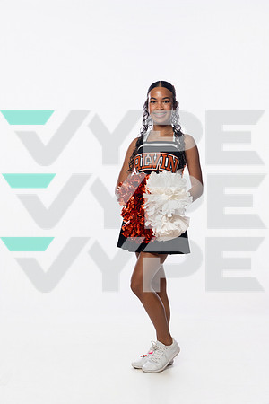 SNY01704_ALVIN_CHEER-(COLLIER)