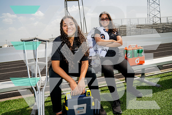 FOSTER_TRAINERS_TEAM_Alycia Hubbard, Isabella Correa-(BCC)