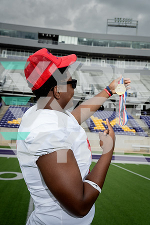 COLUMBUS_FB_DSC00907-(COLLIER)