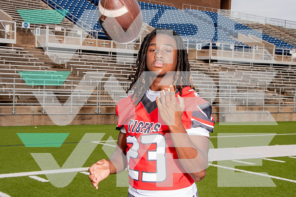 TRAVIS_FB-(LCOOK)-10