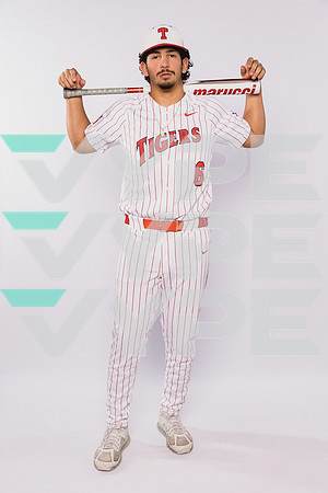 TRAVIS_BSBL_Chris Gonzales-(BROWN)-2120