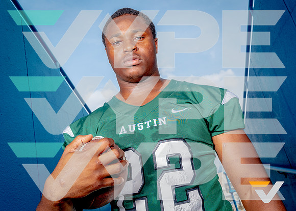SF_AUSTIN_FB_Llyodarius Garner_524-(BCC)